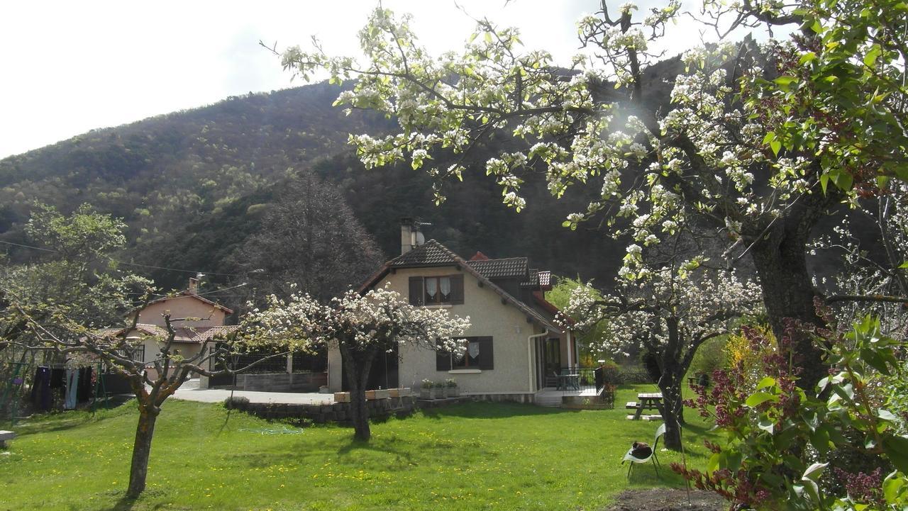 VeynesAu Vieux Tilleul住宿加早餐旅馆 外观 照片